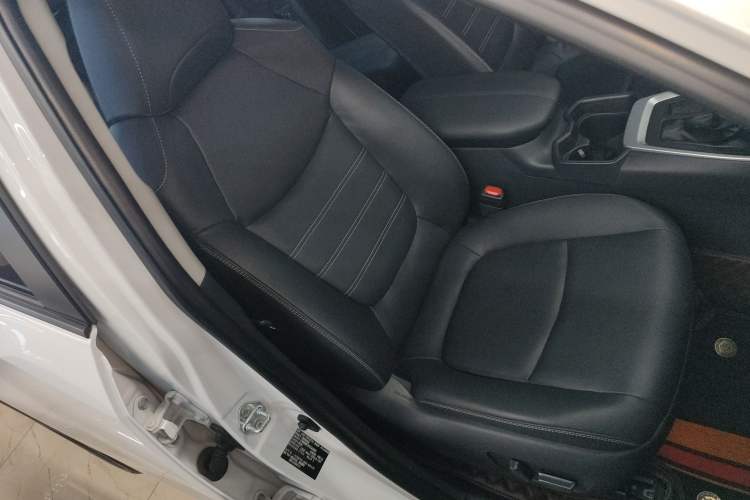 Used Toyota RAV4 2023 2.0L CVT Two-Wheel Drive 20th Anniversary Platinum Edition