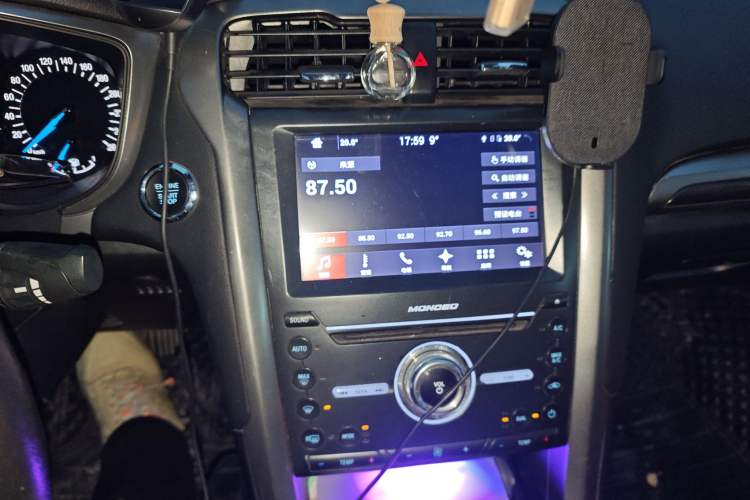 Used Ford Mondeo 2017 EcoBoost 180 Stylish Model Audio And AC Panel