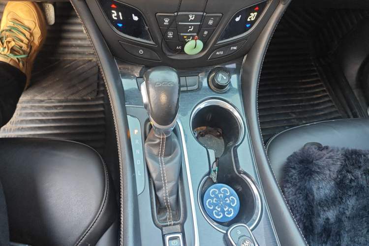 Used Buick Envision 2016 20T Two-Wheel-Drive Elite Model Gear Lever