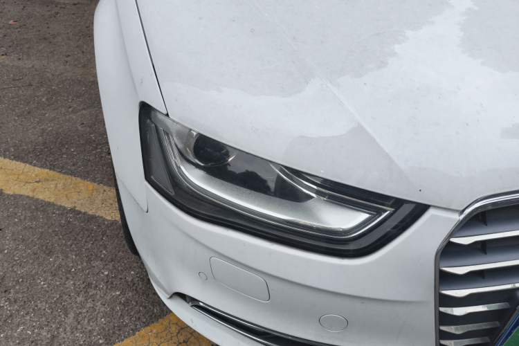 Used Audi A4L 2015 35 TFSI Automatic Standard Model Right Front Headlight