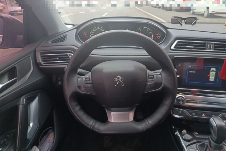 Used Peugeot 308 2016 1.6L Automatic Luxury Edition Steering Wheel