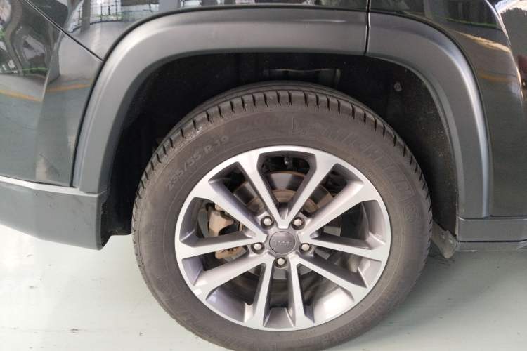 Used Jeep Grand Commander 2018 2.0T Four-Wheel Drive Enjoyment Version China V
