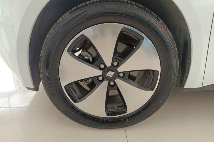 Used Baojun Cloud 2023 460 Plus Operational Exclusive Edition Left Front Wheel Hub