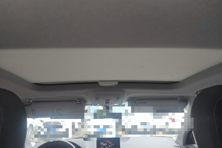 Used Audi Q2L 2018 35 TFSI Launch Exclusive Edition China VI Headliner