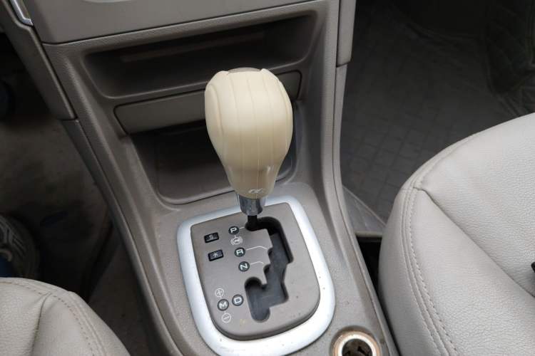 Used Peugeot 308 2013 1.6L Automatic YouShang Model Gear Lever