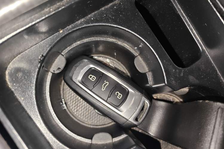 Used Geely Auto Emgrand GS 2017 Elegant Edition 1.3T Automatic Smart Connectivity Model Vehicle Key