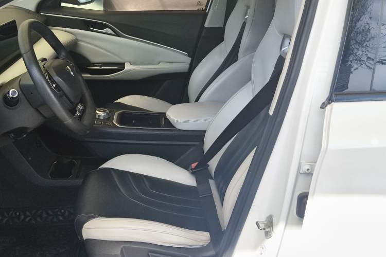 Used NETA U 2020 400 U-Shape Left Front Seat