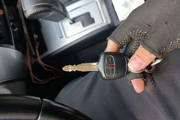 Used Mitsubishi Pajero Sport 2013 3.0L Automatic 4x4 Executive Edition