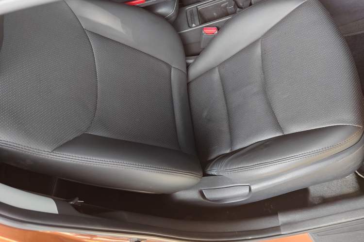 Used Hyundai Elantra (5th Generation / Langdong) 2012 1.6L Automatic Fashion Edition
