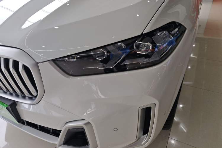 Used BMW X5 2023 xDrive 40Li M Sport Package