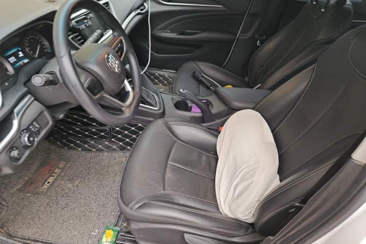 Used Buick GT 2016 15N Automatic Luxury Edition Left Front Seat