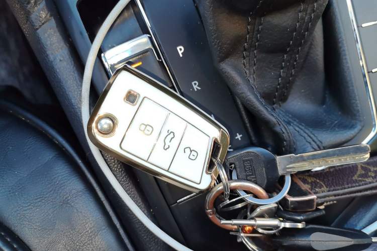 Used Volkswagen Tharu 2022 280TSI Two-Wheel Drive Trend Edition