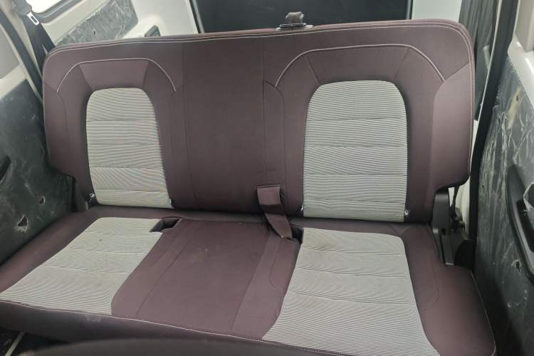 Used Wuling Hongguang 2019 1.5L S Basic Version China VI Standard LAR
