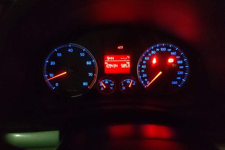 Used Volkswagen Sagitar 2009 1.6L Manual Comfort Edition
