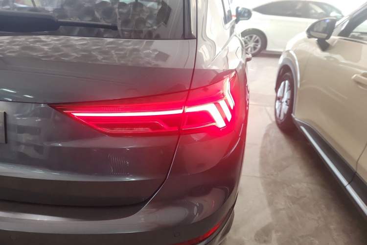 Used Audi Q3 2020 35 TFSI Fashion Dynamic Model
