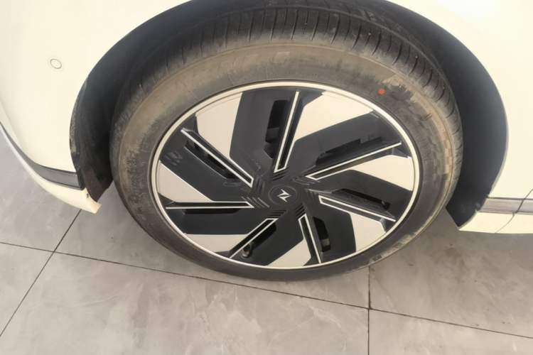 Used Dongfeng eπ eπ008 2024 636Max All-Electric Version 6 Seats