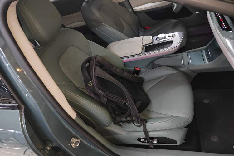 Used ARCFOX Alpha S 2023 525E Forest Edition 175kW Right Front Seat