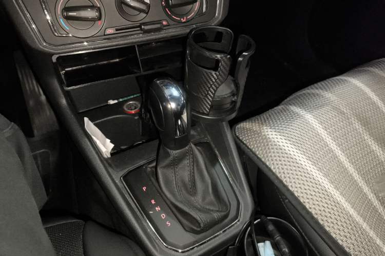 Used Volkswagen Santana 2017 Haval H9 1.6L Automatic Comfort Edition
