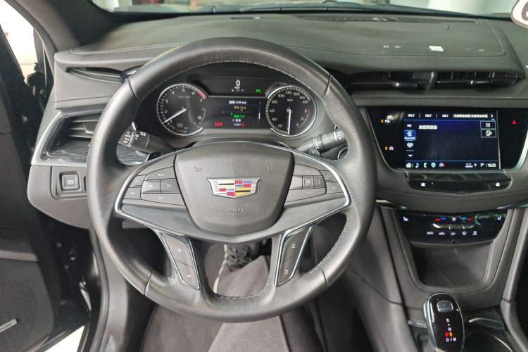 Used Cadillac XT5 2022 2.0T Two-Wheel Drive Luxury Version