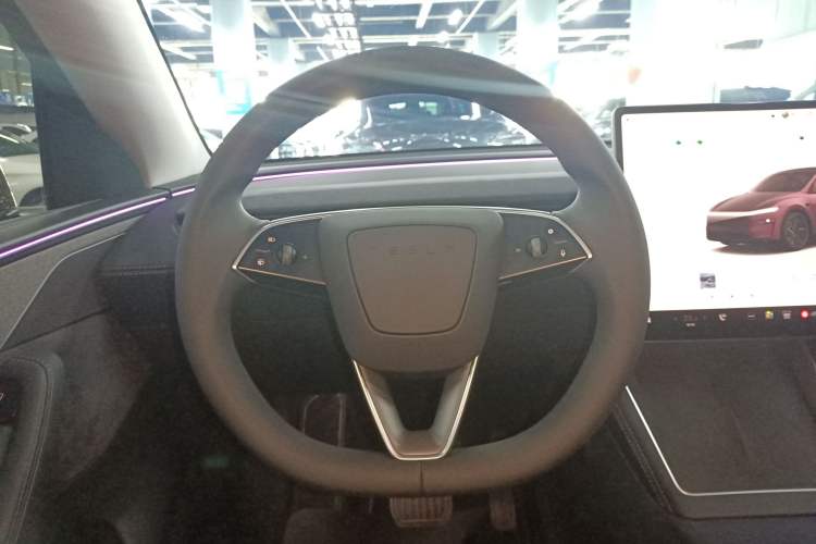 Used Tesla Model Y 2025 Long-Range All-Wheel Drive First Edition