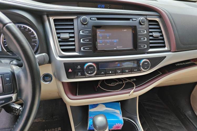 Used Toyota Highlander 2015 2.0T Four-Wheel Drive Luxury Edition 7-Seater
