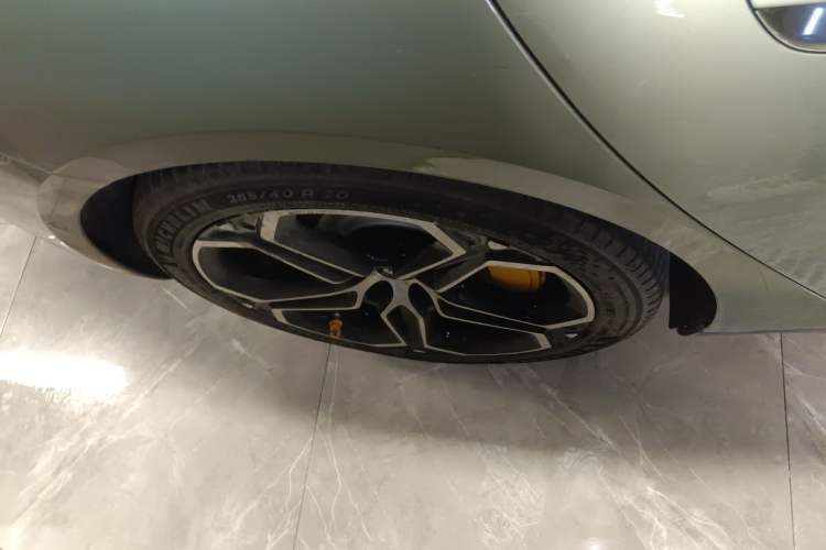 Used Xiaomi Auto SU7 2024 Four-Wheel Drive Ultra-Long Range Advanced Intelligent Driving Max Edition