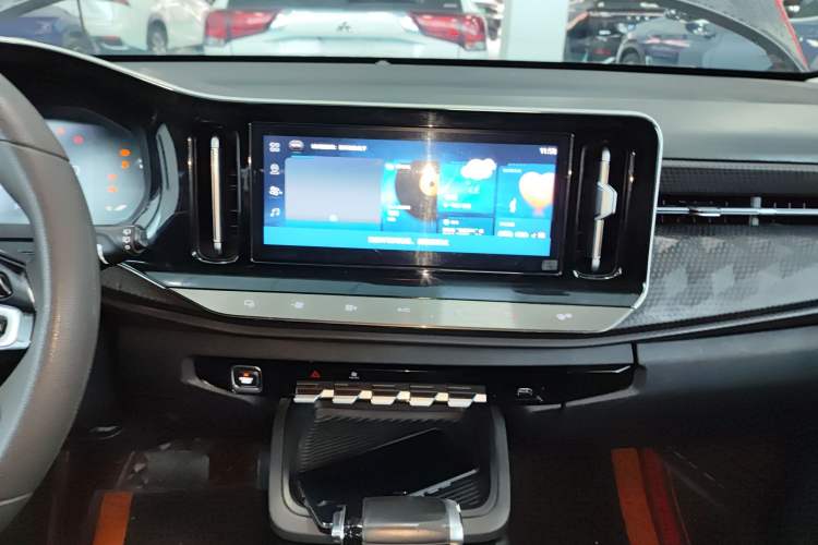 Used Baojun RM-5 2019 1.5T CVT Elite Version with 24-Hour Online Service 6 Seats