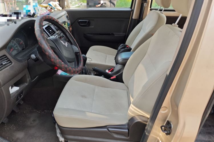 Used Wuling Rongguang V 2016 1.5L Standard Version Left Front Seat
