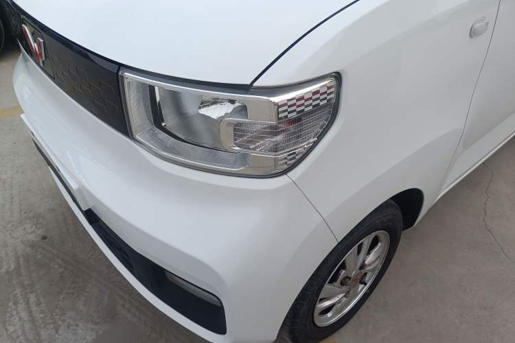Used Wuling Hongguang MINIEV 2022 Macaron Fashion Model Lithium Iron Phosphate Left Front Headlight