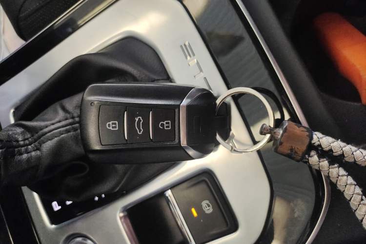 Used Dongfeng Aeolus Yixuan 2020 230T Automatic Advanced Edition Vehicle Key