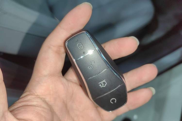 Used BYD Sealion 06 New Energy 2025 Model DM-i 170 Navigation Plus Edition Vehicle Key