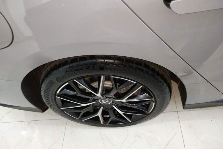 Used BYD Han 2025 DM-i 125KM Prestige Model
