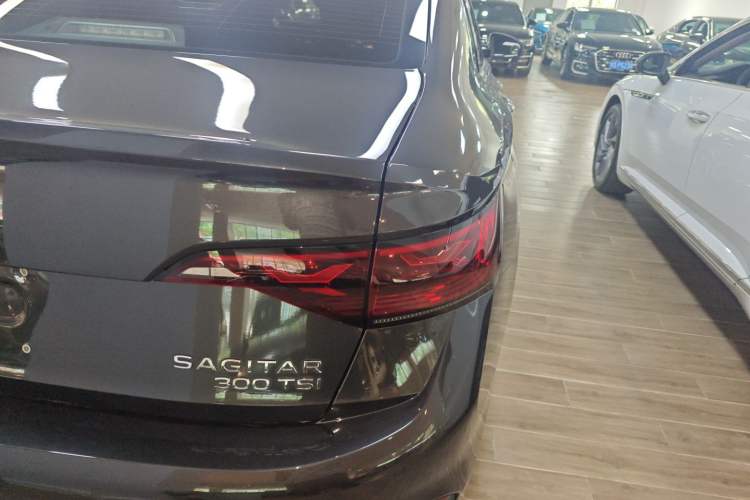 Used Volkswagen Sagitar 2023 300TSI DSG Excellence Edition Right Rear Taillight