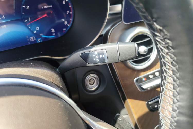 Used Mercedes-Benz GLC 2022 Refreshed GLC 300 L 4MATIC Dynamic Edition Prestige Version Gear Lever