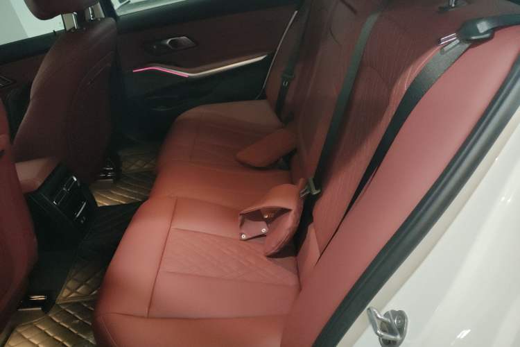 Used BMW 3 Series 2024 325Li M Sport Night Edition Package Left Rear Seat