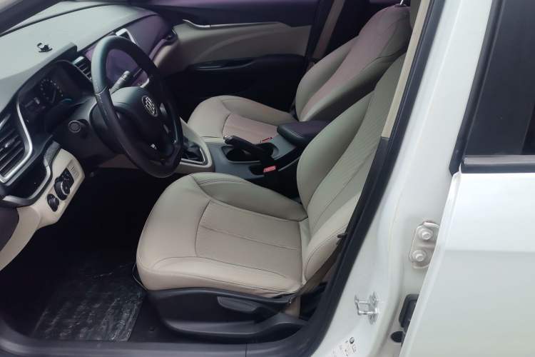 Used Buick GT 2017 15N Automatic Elite Version