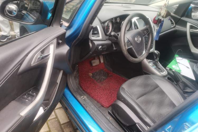 Used Buick GT 2014 XT 1.6L Automatic Fashion Edition