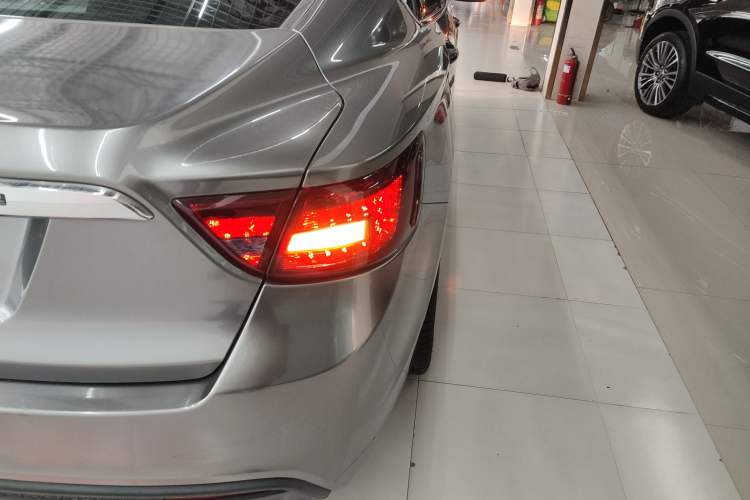 Used Geely Auto Emgrand GT 2015 1.8T Premium Model Exterior 6