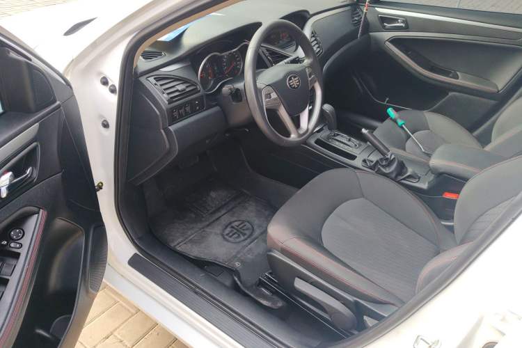 Used Bestune B70 2018 2.0L Automatic Connected Smart Edition Driver Seat