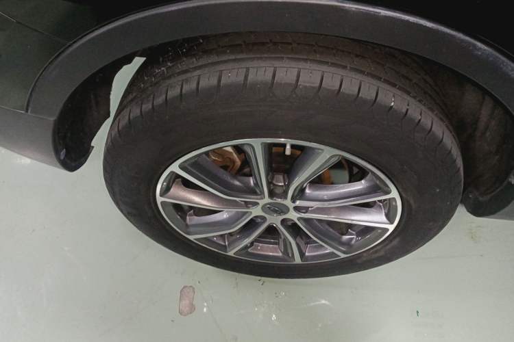 Used Geely Auto Emgrand X7 Sport 2021 Million Edition 1.8TD DCT Two-Wheel Drive Luxury Model
