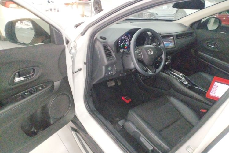 Used Honda Vezel 2020 1.5L CVT Pioneer Edition Driver Seat