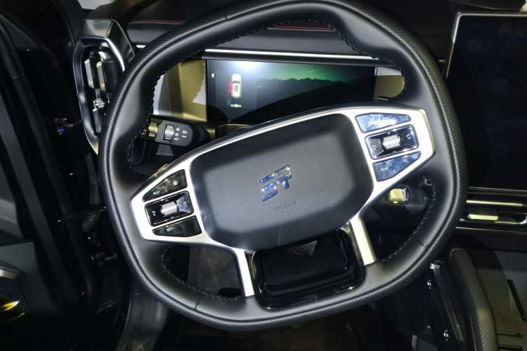 Used JETOUR Traveler 2025 1.5TD DCT Two-Wheel Drive Exploration+
