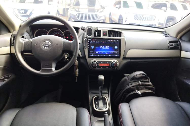 Used Nissan Sylphy 2018 Classic 1.6XE CVT Comfort Edition Center Console