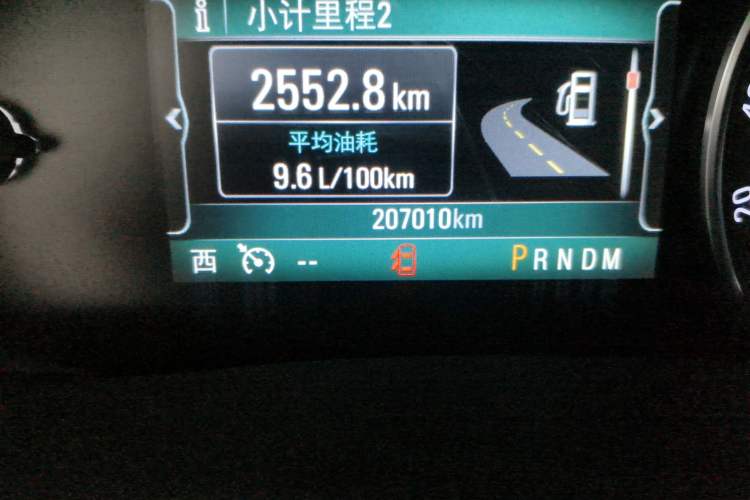 Used Buick GL8 2018 ES 28T Luxury Model China VI Standard Odometer Close Up