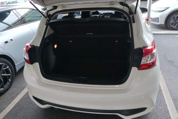 Used Nissan Tiida 2023 1.6L CVT Smart Drive Version Trunk