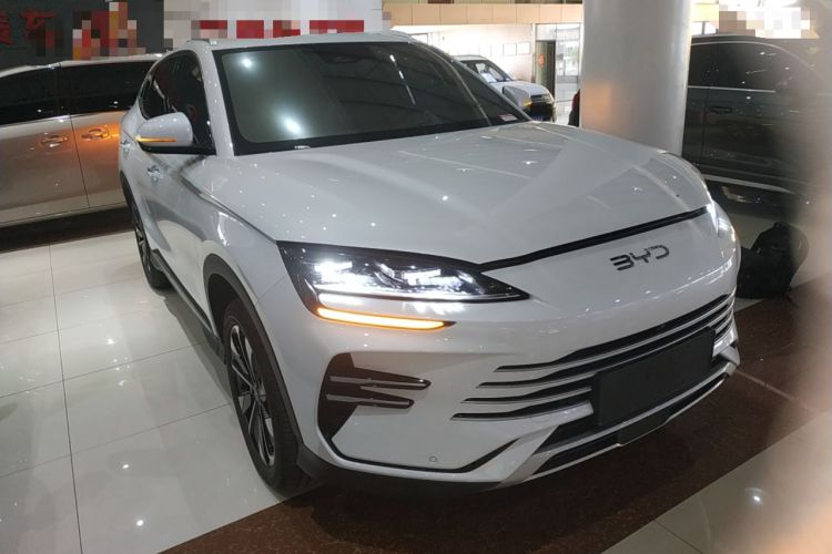 Used BYD Song PLUS New Energy 2025 DM-i 112KM Prestige Model Front Right 45 Deg