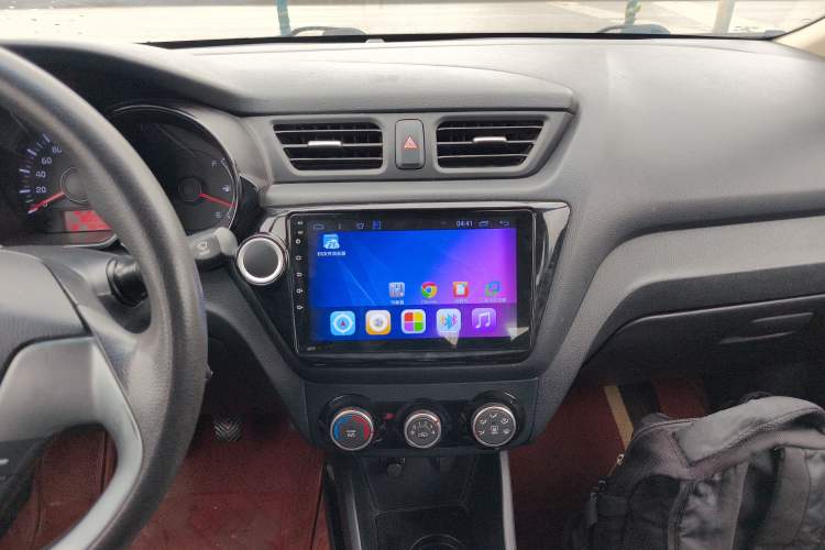 Used Kia K2 2015 Sedan 1.4L MT GLS