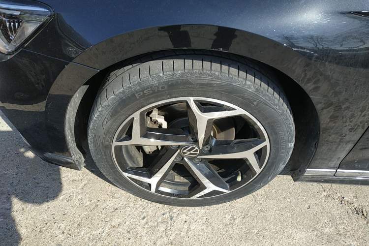 Used Volkswagen Magotan 2023 2 Million Units Limited Edition 330TSI DSG Leading Version