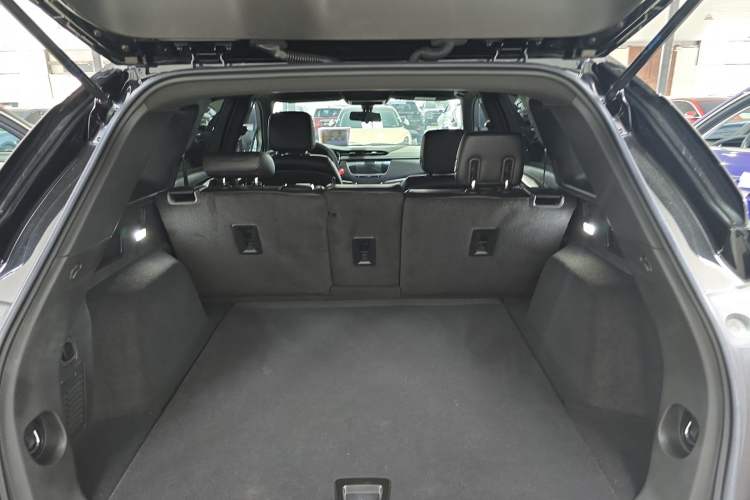 Used Cadillac XT5 2018 25T Tech Model