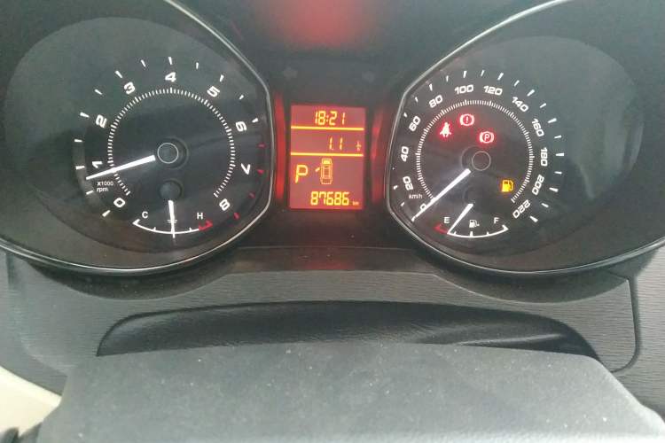 Used Chery Arrizo 7 2015 1.6L CVT ZhiShang Edition Odometer Close Up